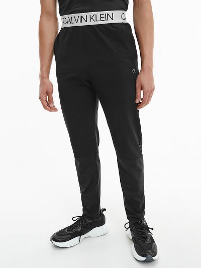 Calvin Klein Ruhák HU731290 | Calvin Klein Recycled Polyester Férfi Melegitő Nadrág Fekete